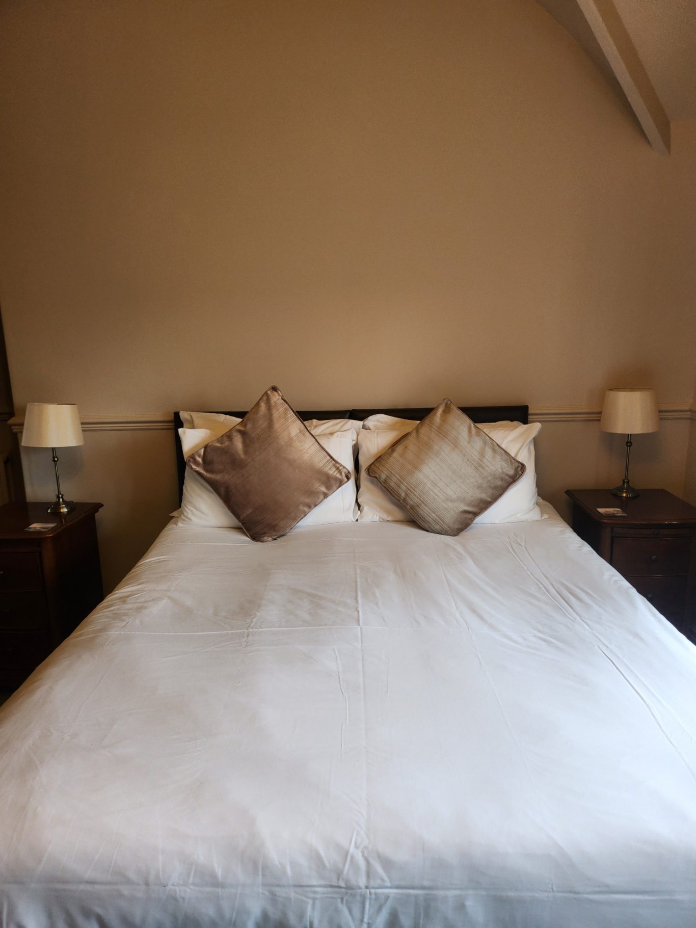 Hotel Bedroom (Robin Hood's bay)